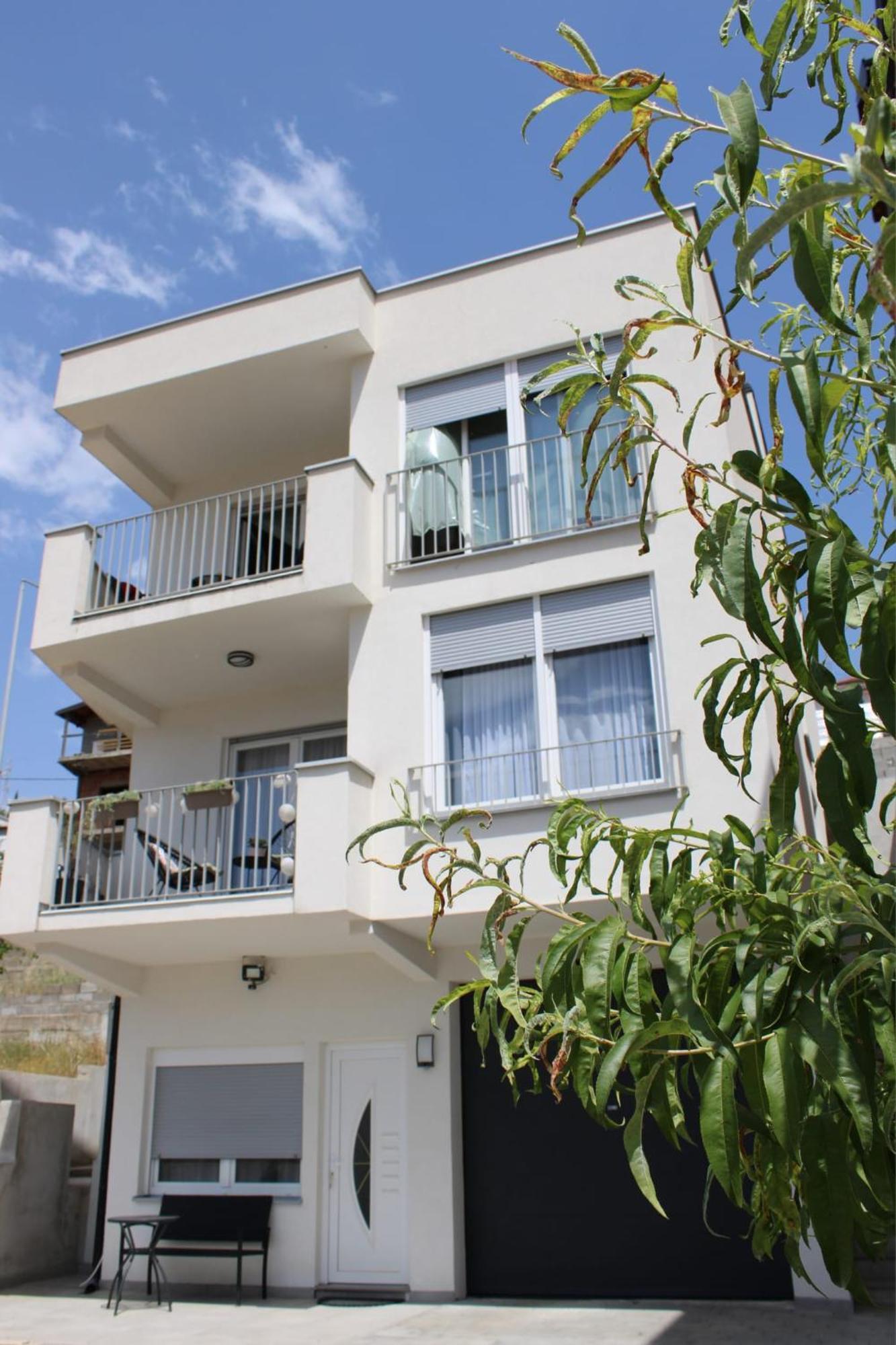 Apartment Merry - Free Garage & Parking موستار المظهر الخارجي الصورة