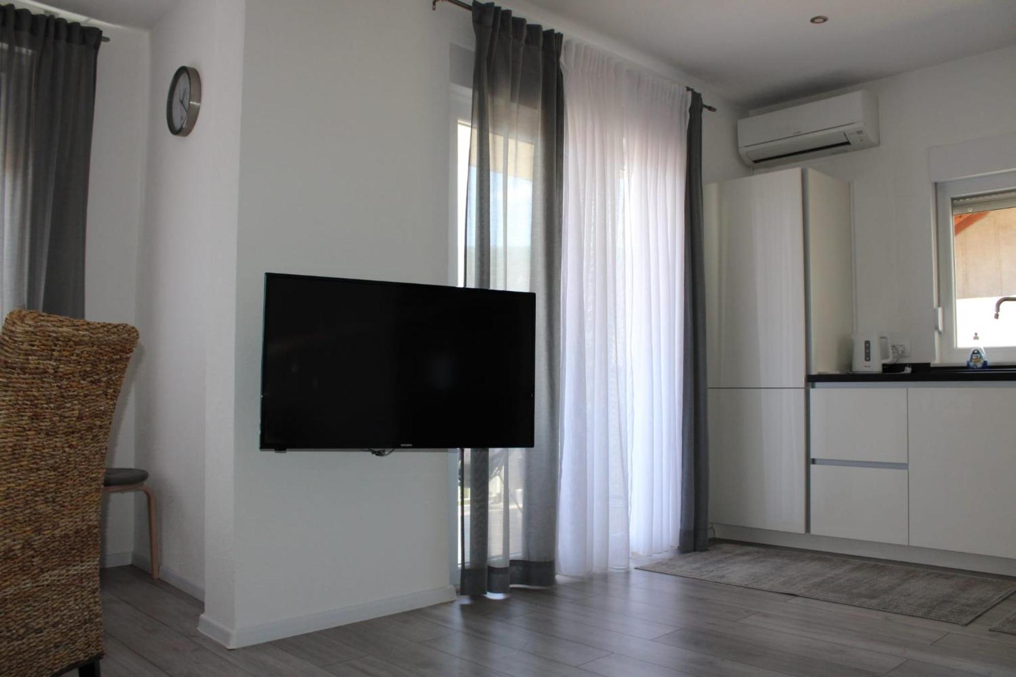 Apartment Merry - Free Garage & Parking موستار المظهر الخارجي الصورة